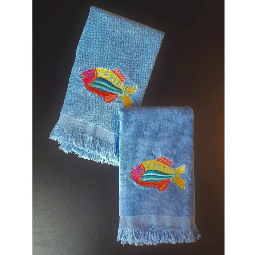 🐟 Pair of Fishy Guest Towels, NWOT 🐟